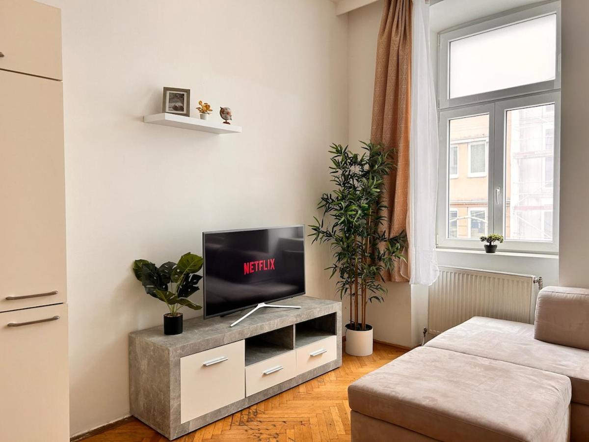 Spacious Central 4-Room Suite For 6 - Near Subway Wien Exterior foto